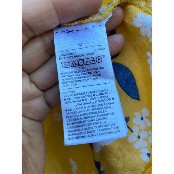 Old Navy Floral Peplum Blouse Long Sleeve Round Neck Pintucks Vintage M - Picture 5 of 6